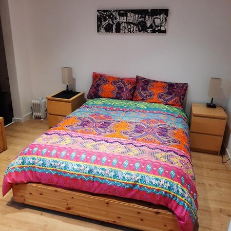 Lovely Home With Full En-Suite Double Bed Rooms Reading Dış mekan fotoğraf