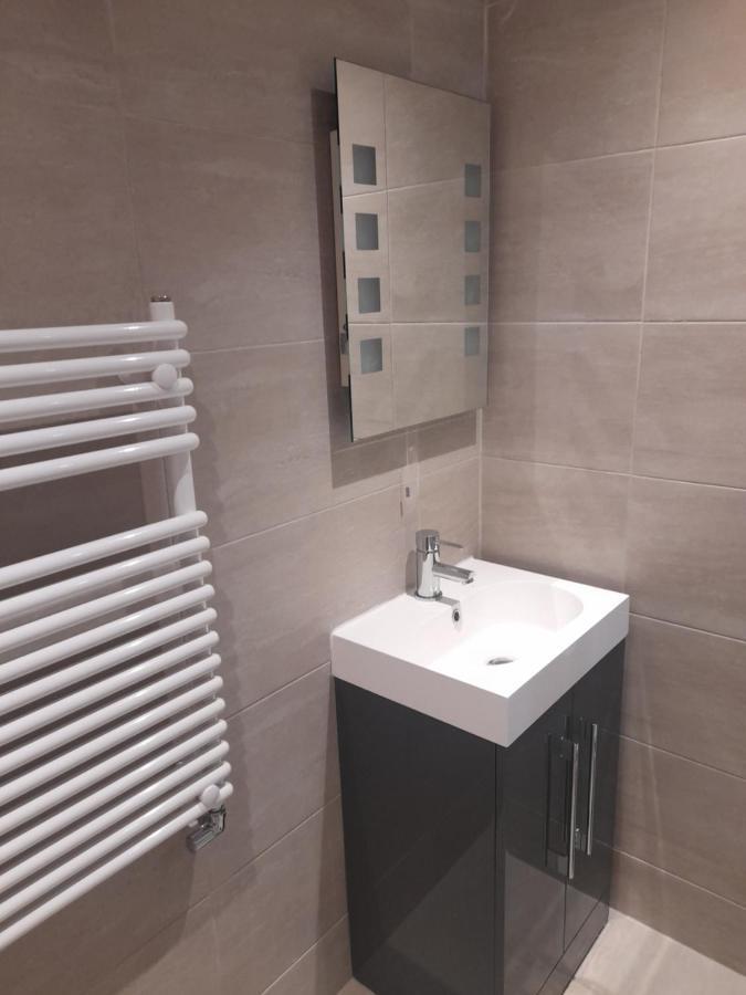 Lovely Home With Full En-Suite Double Bed Rooms Reading Dış mekan fotoğraf