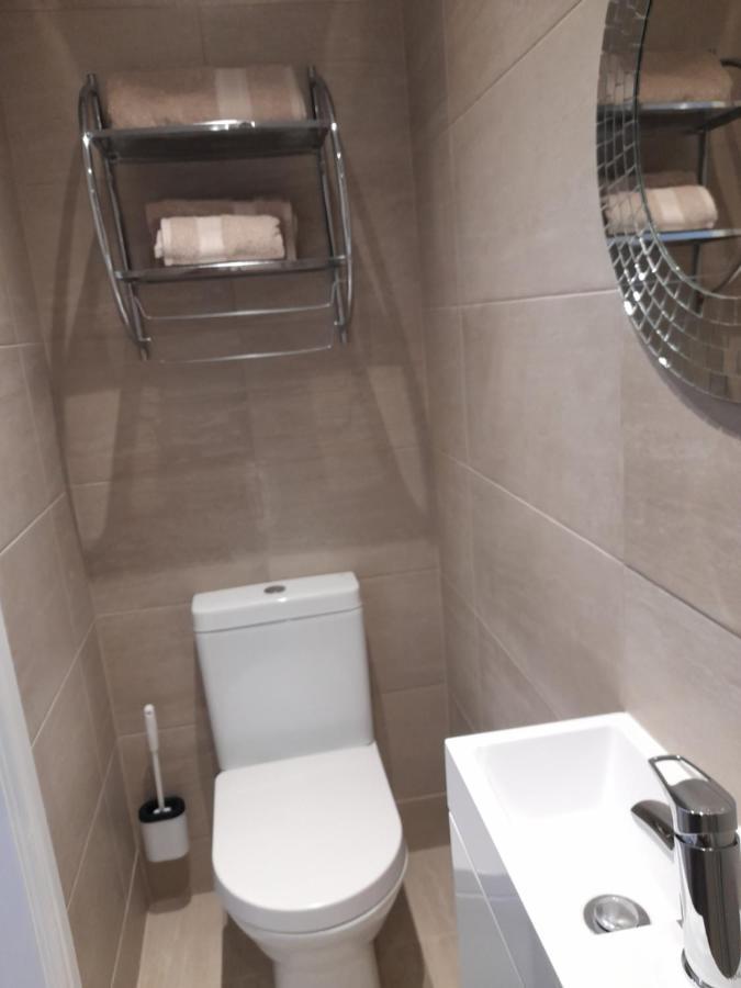 Lovely Home With Full En-Suite Double Bed Rooms Reading Dış mekan fotoğraf