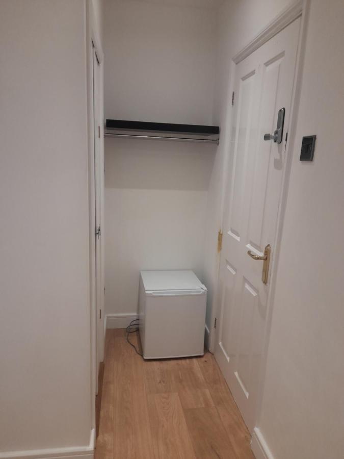 Lovely Home With Full En-Suite Double Bed Rooms Reading Dış mekan fotoğraf