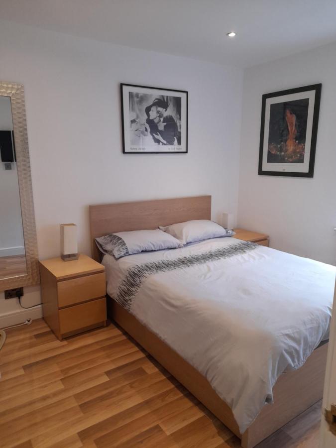 Lovely Home With Full En-Suite Double Bed Rooms Reading Dış mekan fotoğraf