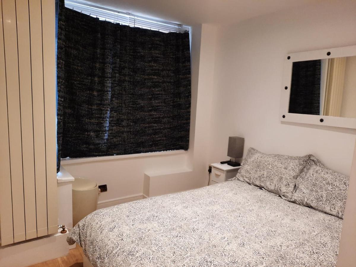 Lovely Home With Full En-Suite Double Bed Rooms Reading Dış mekan fotoğraf