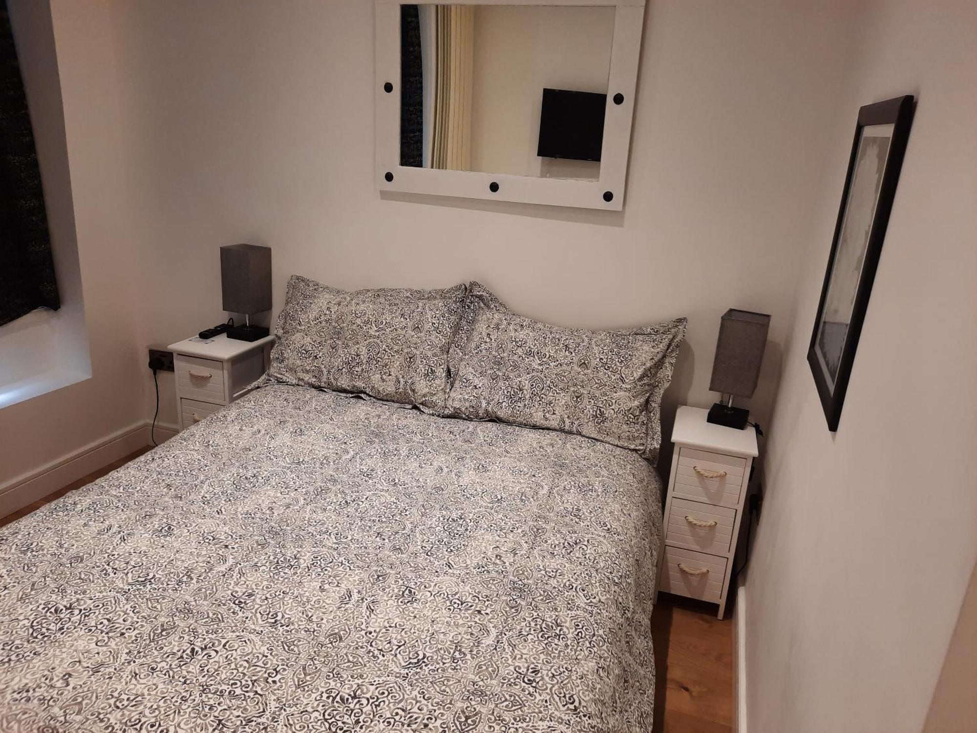 Lovely Home With Full En-Suite Double Bed Rooms Reading Dış mekan fotoğraf